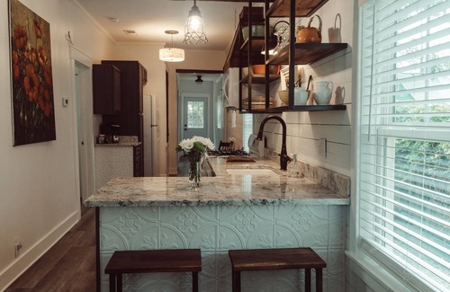 Downtown House | Downtown Cottage