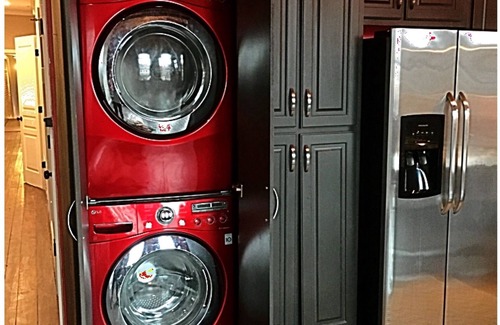 Florence Apartment | Downtown Court St Custom Loft Granite Hardwoods 20 ft ceilings stainless steel