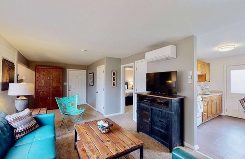 Moab Condo | Downtown Cozy Home Base - Purple Sage 8
