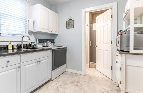 Old Town Apartment | Downtown dog-friendly cottage-like studio with patio, full kitchen, cable, & AC