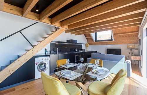 Centro / Baixa Apartment | Downtown Duplex w/Amazing Terrace by LovelyStay