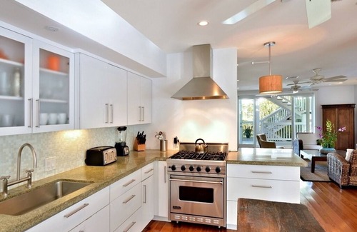 Downtown Villa | Downtown Duval Street Penthouse- Private Pool-Parking-Roof Deck- Walk Everywhere