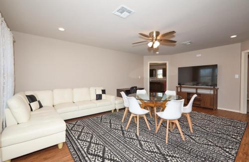San Angelo House | Downtown Elegance: 2-BR Home - San Angelo, Texas