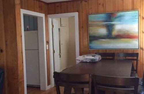 Elk Rapids Apartment | Downtown Elk Rapids , Upper Floor, 2 Bedroom 1.5 bath