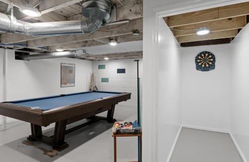Nelson House | Downtown Fun Meets Ultimate Game Night