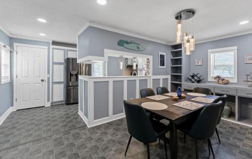Nelson House | Downtown Fun Meets Ultimate Game Night