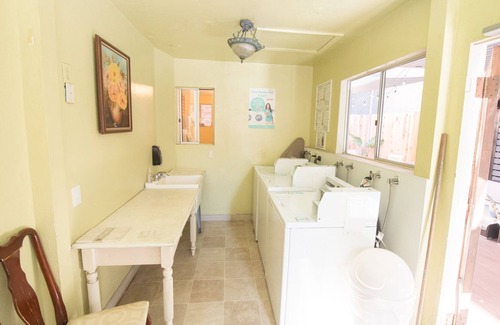 East Village House | Downtown Gaslamp District Loft for 3!