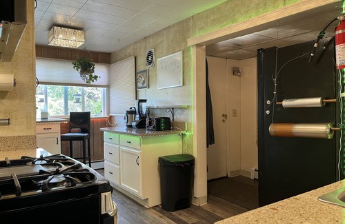 Fairview House | Downtown Gated Hideaway