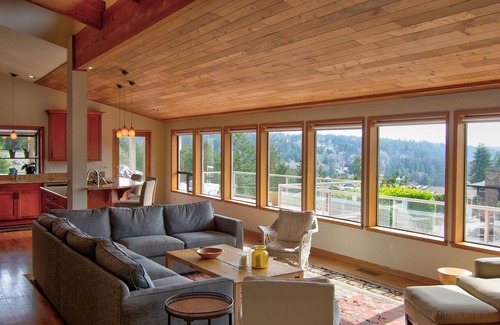 Gig Harbor House | Downtown Gig Harbor home with gorgeous views of Mt. Rainier AND a private sauna!