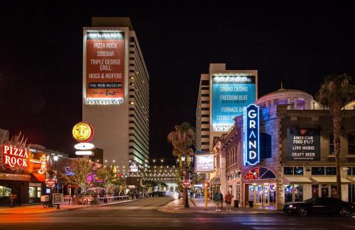 Downtown Las Vegas Hotel | Downtown Grand Hotel & Casino