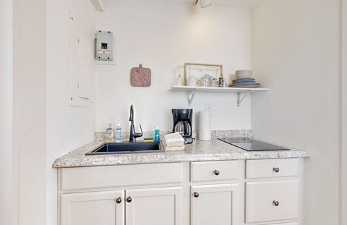 Wiscasset Apartment | Downtown, ground floor studio near the ocean w/patio, outdoor dining area & more