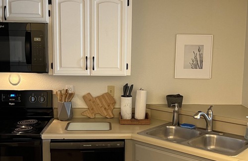 New Braunfels Apartment | Downtown Guadalupe Riverside Condo