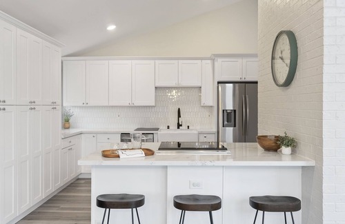Gig Harbor House | Downtown Harbor Home with Views & Room for All!