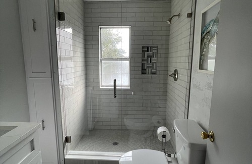Tarpon Springs Apartment | Downtown Historic Tarpon Springs Suite Coastal Gulf Coast Community