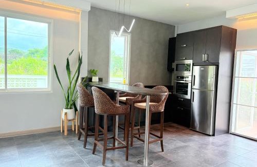 Nong Chaeng Villa | Downtown Hua Hin Villa