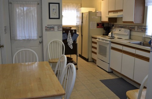 Seaside House | Downtown Just Steps to Beach Near the Turnaround; Ground Floor