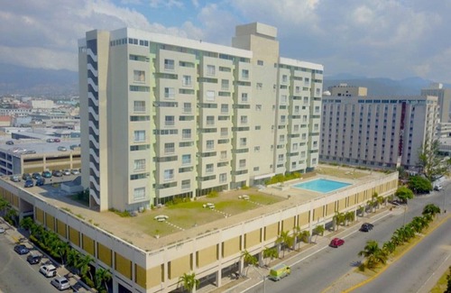 Kingston Apartment | Downtown Kingston Waterfront 2 Bed Apartment