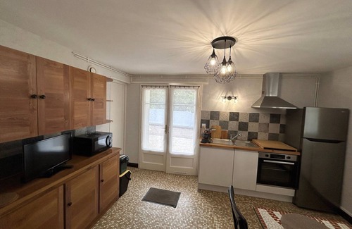 La Roche-Posay Apartment | Downtown La Roche-Posay apartment, garden, terrace, WIFI, dishwasher