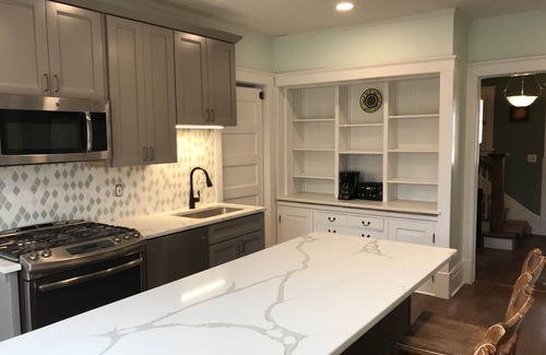 Lake Geneva House | DOWNTOWN LAKE GENEVA 4 BR/4 BA House sleeps 15