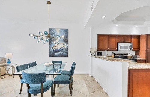 Braden River Condo | Downtown Lakewood Ranch Condo 2 beds/2 baths/3 parking
