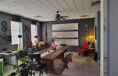 Dunkirk House | Downtown Loft by the Pier
