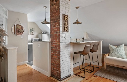 Parkside Apartment | Downtown Loft with Water Views