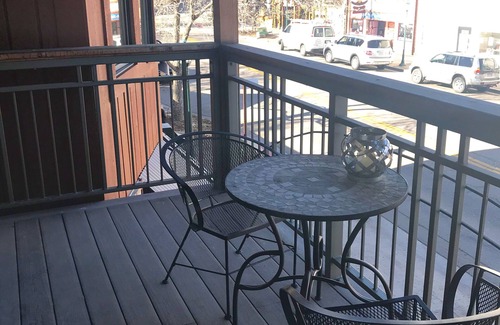 Estes Park Condo | Downtown Luxury Loft- Enjoy the Mountains in the Heart of Downtown Estes Park