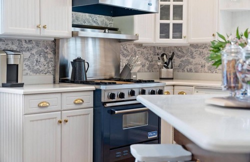 Harbor Springs Apartment | Downtown Luxury Penthouse Views & Location