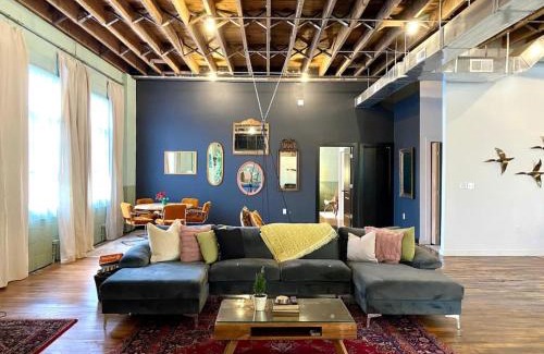 Central Business District Apartment | Downtown Lynchburg REAL loft living Va Virginia