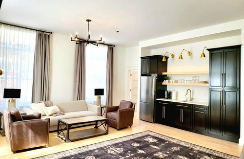 Deadwood Apartment | Downtown Main Street Luxury Studio