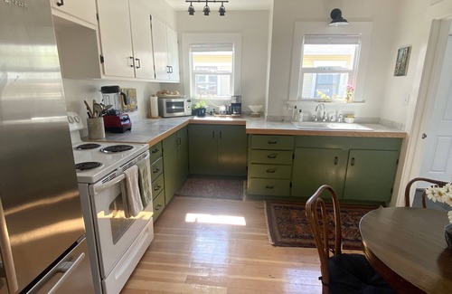 Medford Cottage | Downtown Mint