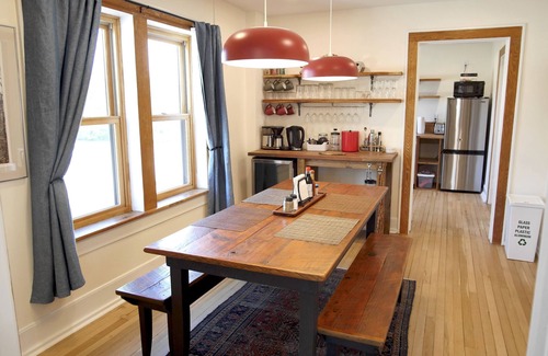 Luray Apartment | Downtown Modern Historic Apartment 2 mile Greenway Creek Trail above Coffee Shop