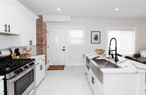 Sandusky Condo | Downtown NEW 2 Bedroom Condo