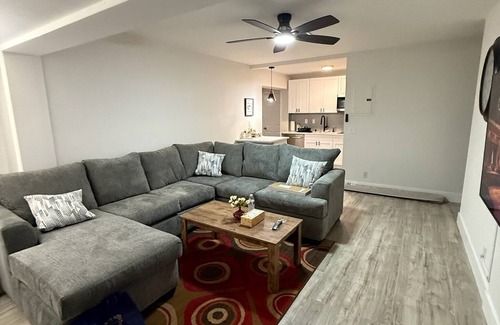 Tarpon River House | Downtown Oasis, cozy backyard, near airport/cruise