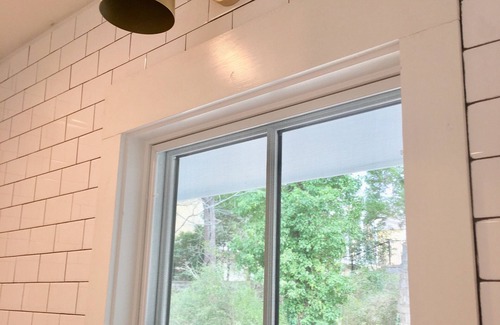 Oxford House | Downtown Oxford-Rectangle house off the square with 3 bedrooms/2 bath.