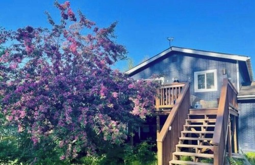 Palmer House | Downtown Palmer Basecamp for all your Alaskan Adventures