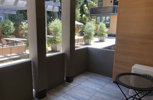 University South Apartment | Downtown Palo Alto Luxury Living