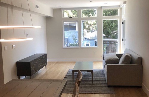University South Apartment | Downtown Palo Alto Luxury Living