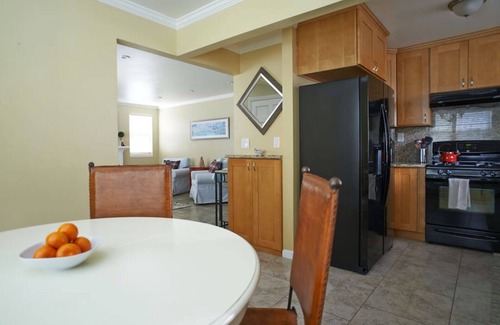 Stanford House | Downtown Palo Alto/Stanford 2 Bdrm