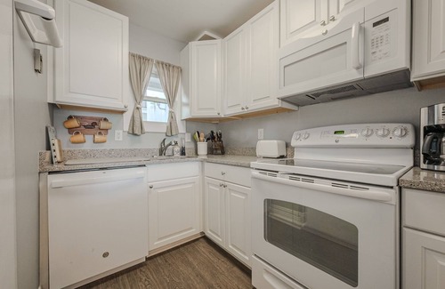 Rehoboth Beach Condo | Downtown Rehoboth Beach!