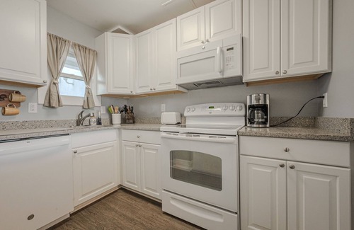Rehoboth Beach Condo | Downtown Rehoboth Beach!