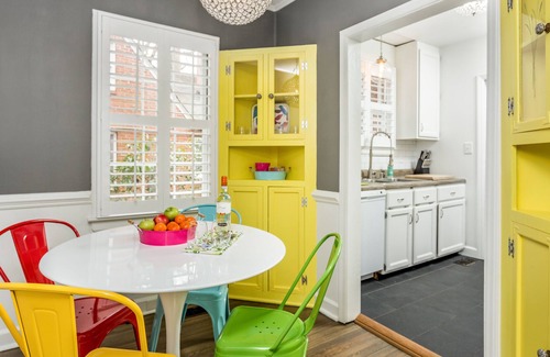 Downtown House | Downtown Retreat-3BR close to everything-Walkable-Newly Renovated-New Everything