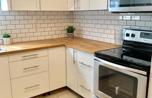 Southgate Apartment | Downtown Sarasota cottage near Siesta Key Beaches and Golfing
