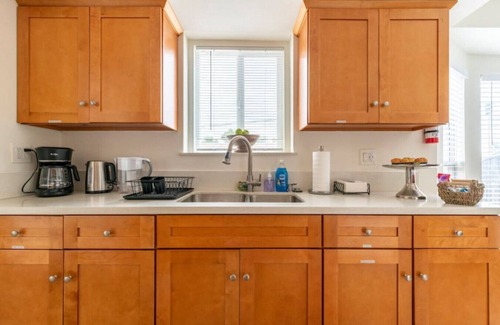 Covina House | Downtown Serenity Stay with King bed