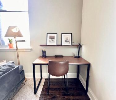 East Town Apartment | Downtown Sleek 2BR Loft