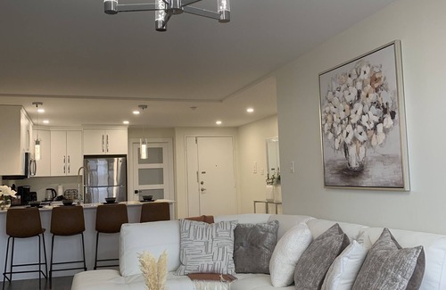 South End Condo | Downtown South-End Halifax: Sunny Modern condo, Ocean View