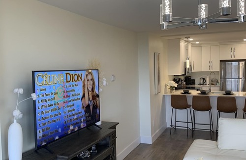 South End Condo | Downtown South-End Halifax: Sunny Modern condo, Ocean View
