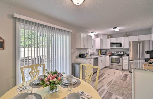 Southern Pines House | Downtown Southern Pines Townhome with Deck!