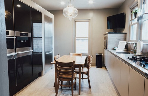 Marquette Apartment | Downtown - The Loft - Third Coast Vacation