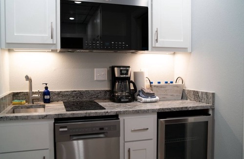 Eureka Springs Historic District Apartment | Downtown Villa 2 at Sweet Spring Wifi Free Parking
